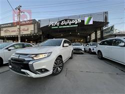 ميتسوبيشي اوتلاندر